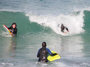 Frapps body surfing